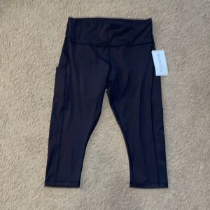 NWT Athleta Size 1X Ultimate Stash Pocket Capri Leggings